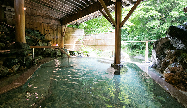 湯西川温泉 本家伴久 絶景源泉掛け流し温泉のご案内 公式スマーオフォンサイト