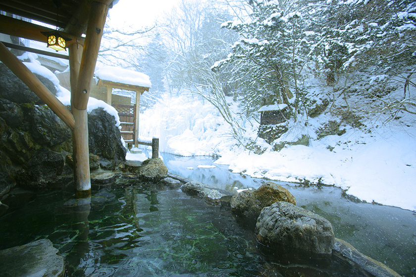 湯西川温泉 本家伴久　雪見露天風呂